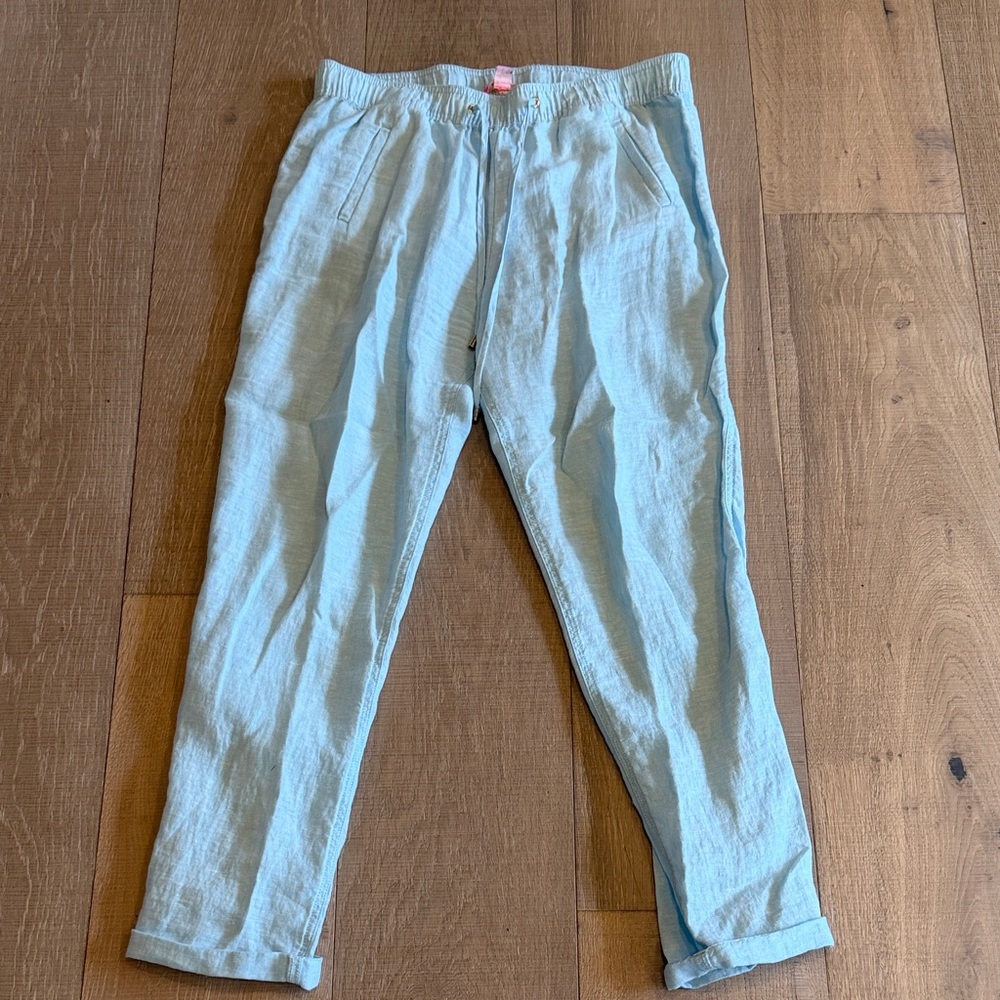Lilly Pulitzer Light Gray Pants with Pink Accents